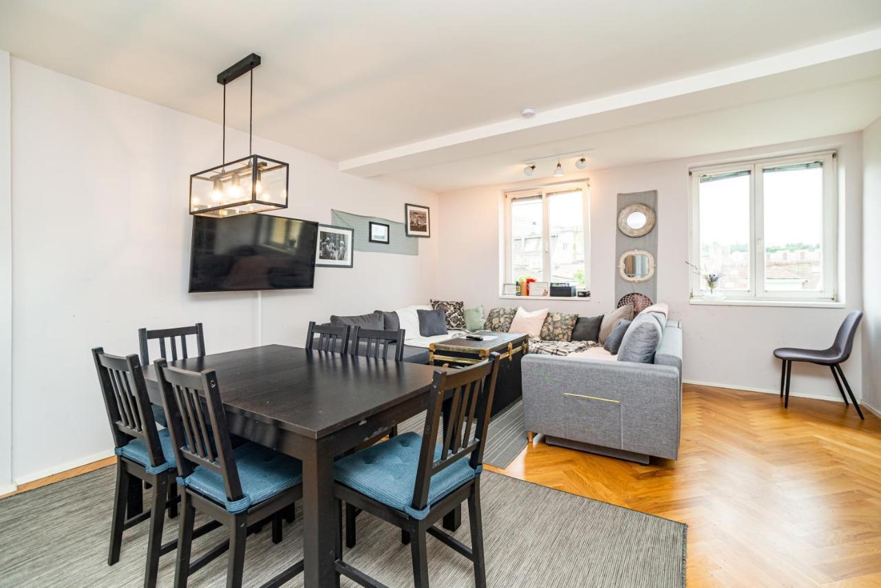 Central, Spacious, Modern 5 Bedrm Duplex W/Balcony Prague Ngoại thất bức ảnh